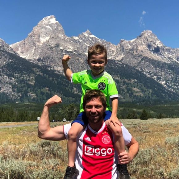 Meet your Posher, Dick - Picture 1 of 1